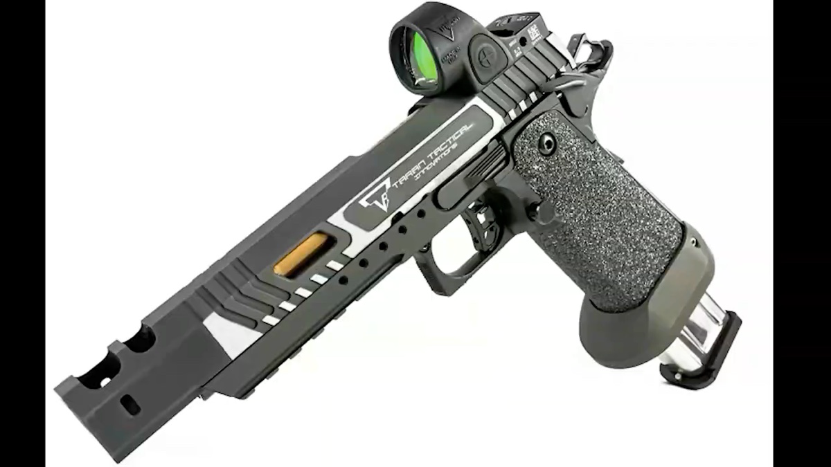 使用全新Ghost Optics 红点瞄具测试 Combat Master Alphas