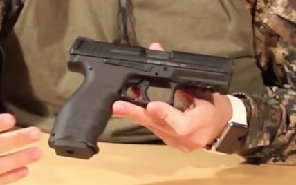 【弱鸡搬运】Clock看吐了？来点新东西！Umarex H&K VP-9 Solid GBB